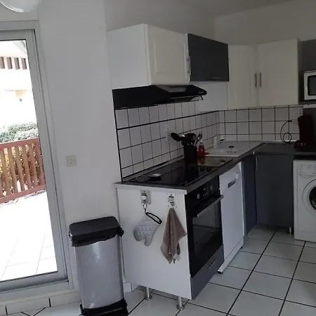 T2 Avec Terrasse Et Piscine A Vieux-boucau, Ideal Pour Les ! - Fr-1-379-18 Apartment *