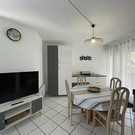 T2 Avec Terrasse Et Piscine à Vieux-boucau, Idéal Pour Les ! - Fr-1-379-18 Appartamento *