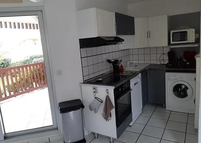 T2 Avec Terrasse Et Piscine A Vieux-boucau, Ideal Pour Les ! - Fr-1-379-18 Daire *